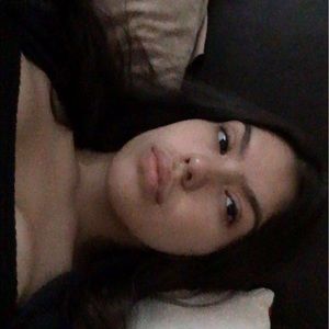 Meet your Posher, Aysha